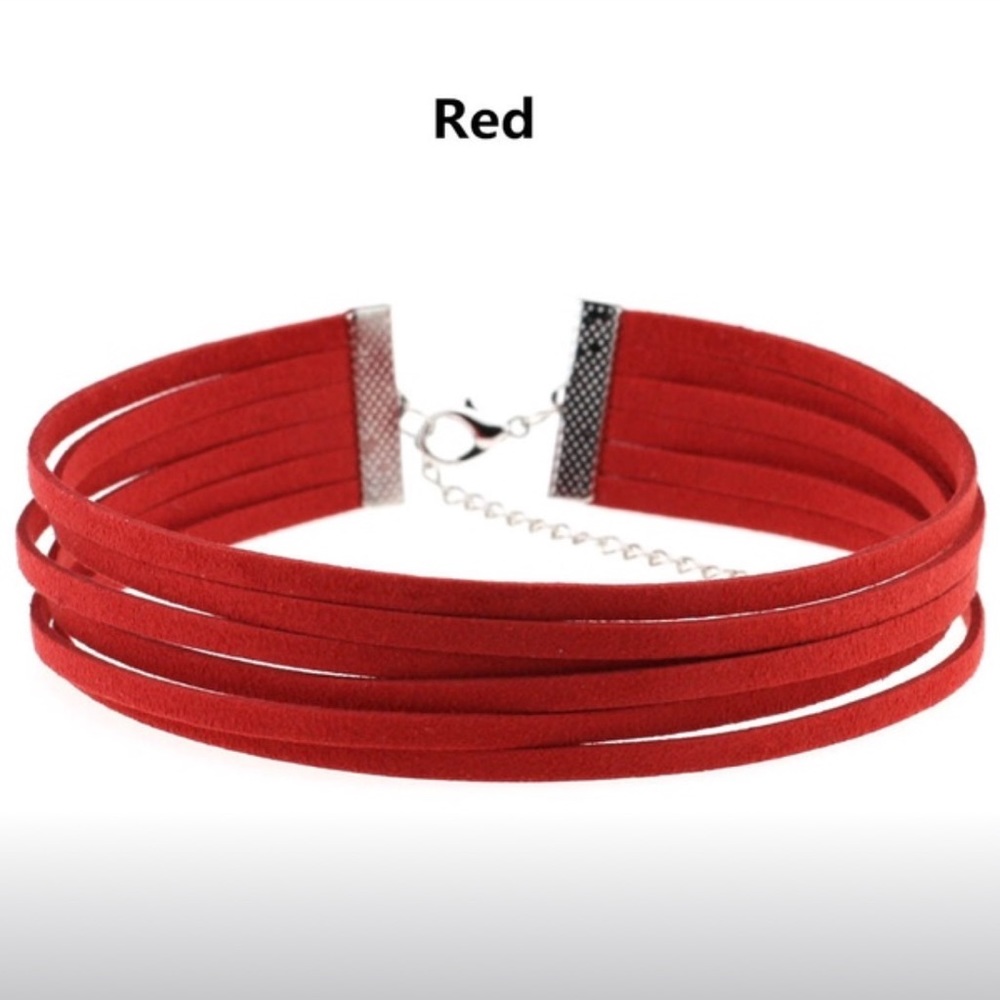 ❤️Red suede layered choker❤️